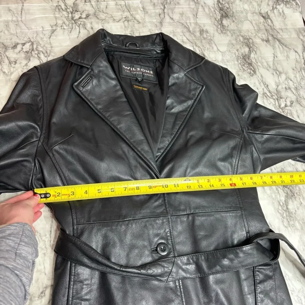 Wilsons 100% Leather Women's Black Belted Jacket size large zip in liner 90s